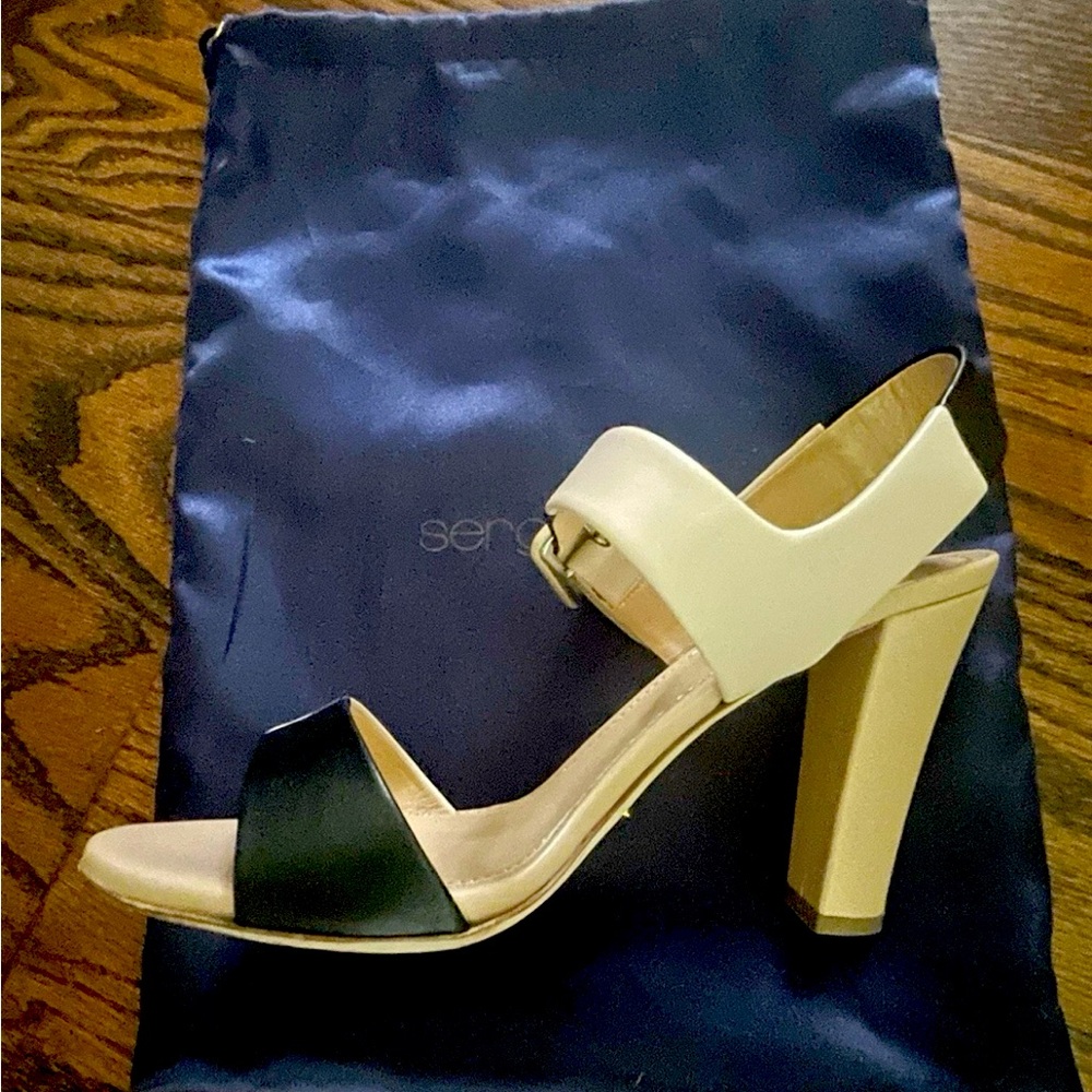 Sergio Rossi Heels, Sandals 37.5, 7.5 Excellent Condition - Picture 2 of 7